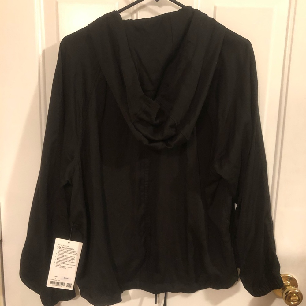 Lululemon City Stroll Lifhtweight a1/2 zip hoodie